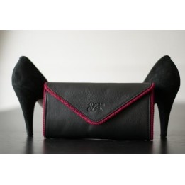 Wallet - Raspberry pink piping