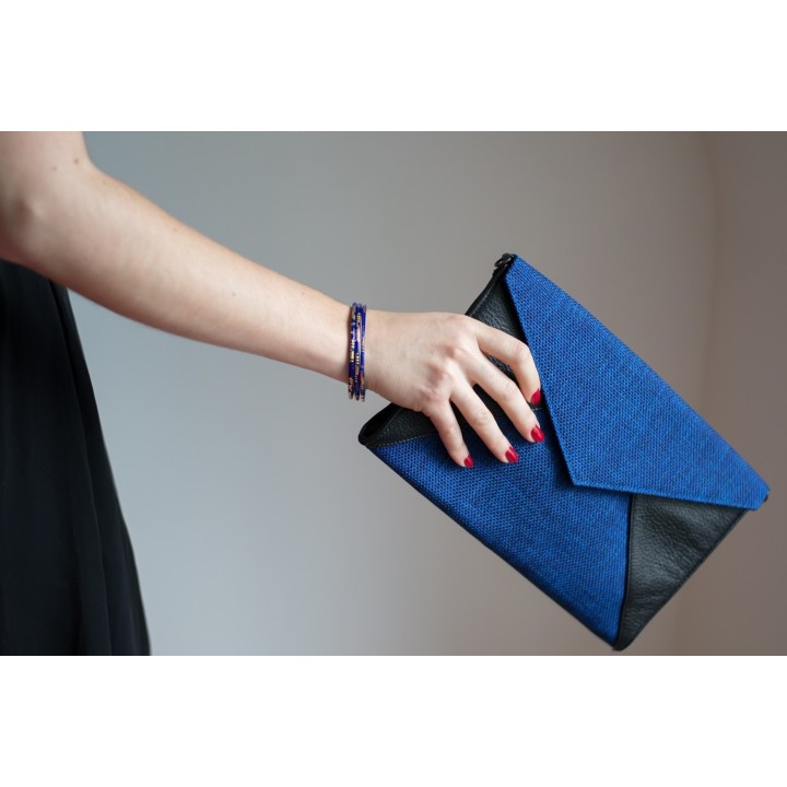 Enveloppe noire et bleu nuit