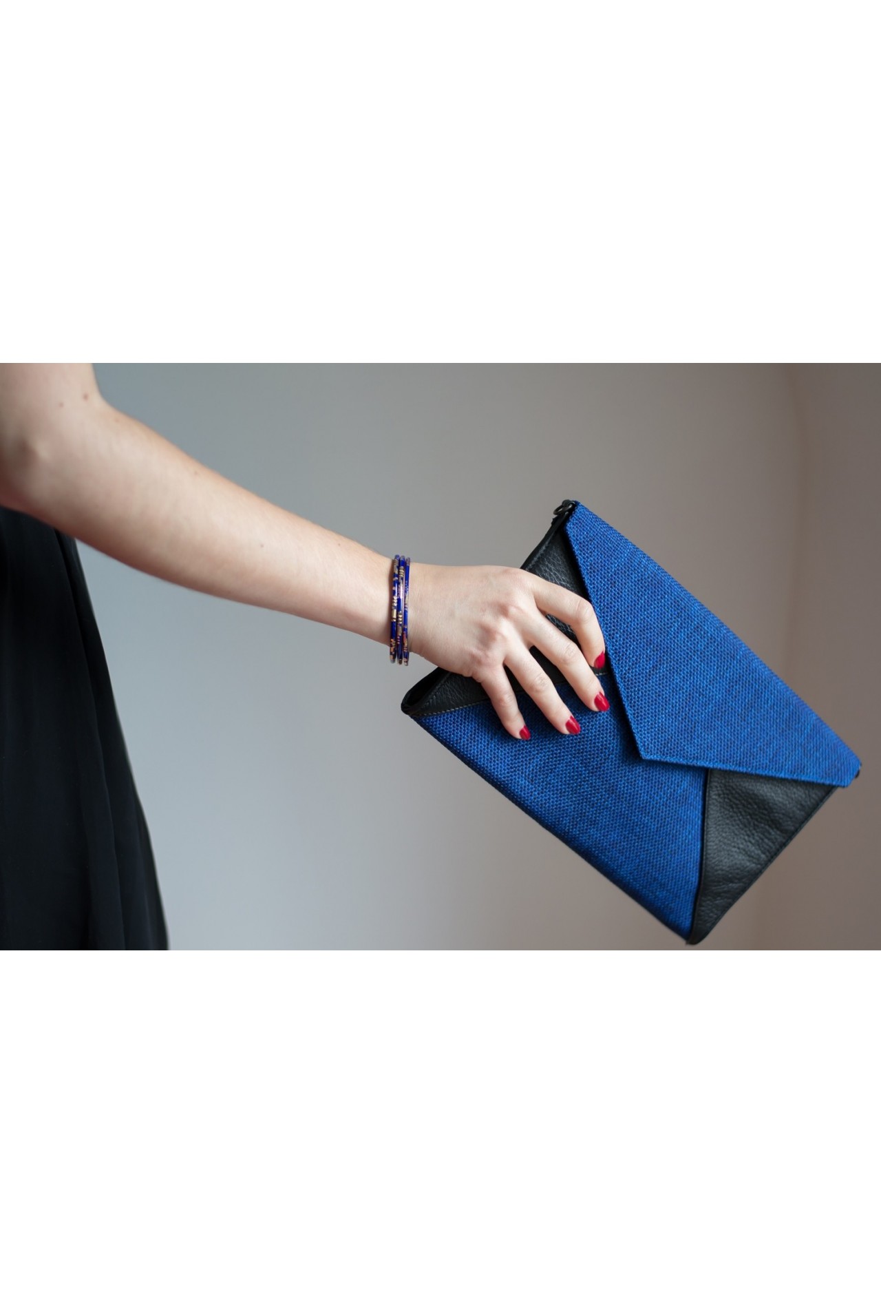 Pochette Enveloppe noire et bleu nuit