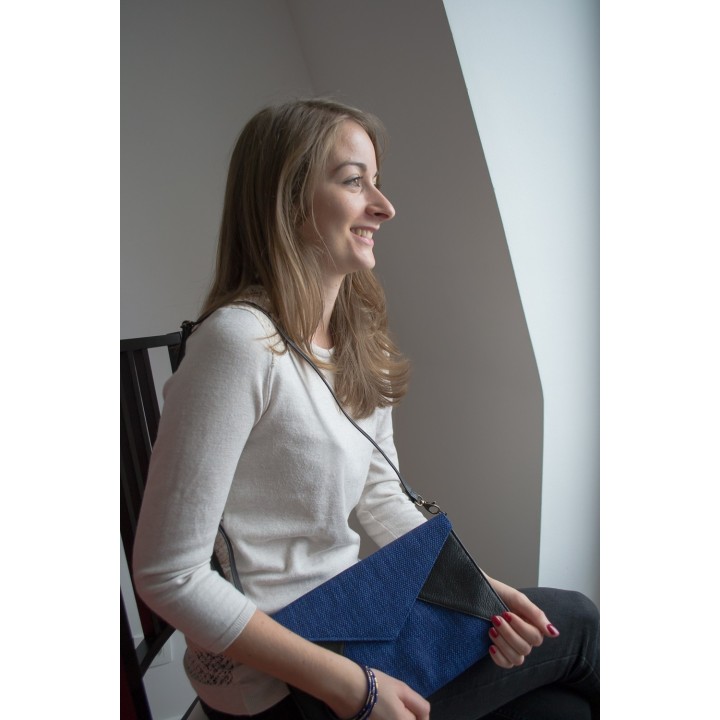 Envelope clutch - Black and midnight blue