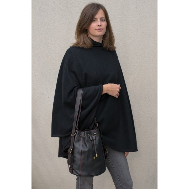 Alix PM - Cuir noir et détails rouges