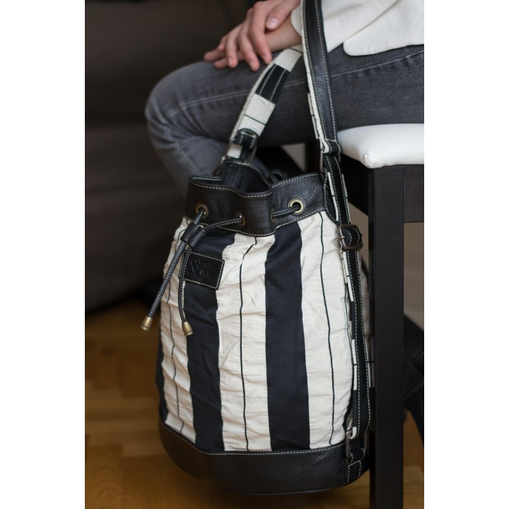 Flore - Cuir noir et tissu noir et blanc